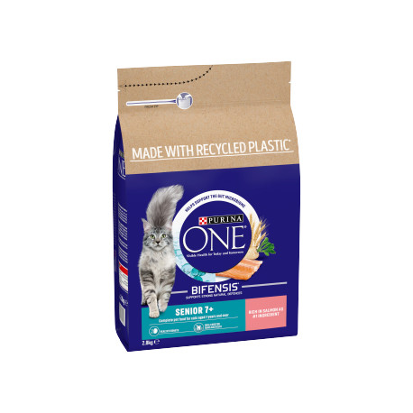 Purina ONE 7+ Dry Cat Food Rich in Salmon 2.8kg