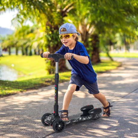 Kids 3 Wheel Plastic Scooter Adjustable Height w/ Engine-Look Water Spray Black